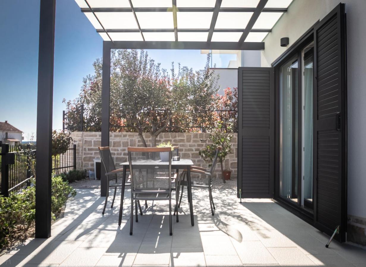 Boutique La Perla Jacuzzi Apartment Murter Exterior photo